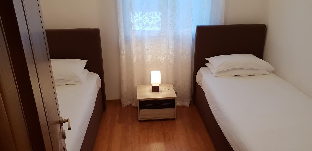 Riverside Villa Tivat Exterior foto